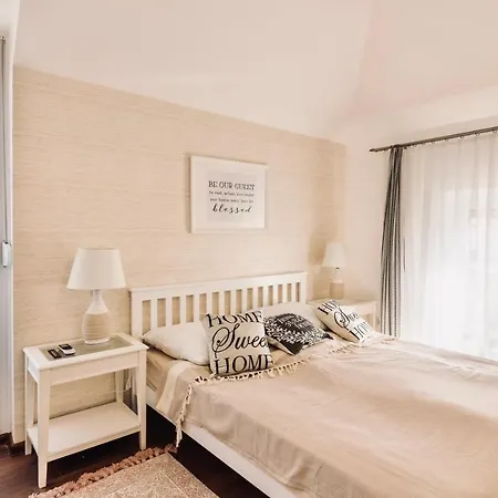 Apartment Monarchia