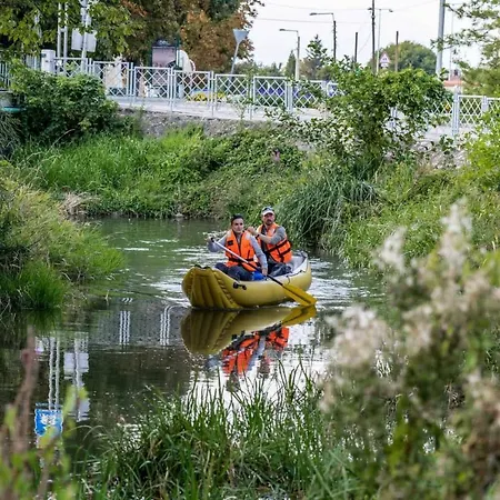 شقة Monarchia Mosonmagyaróvár